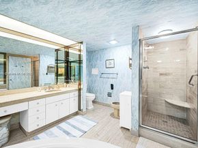 19707 Turnberry Way 5D, Aventura FL 33180