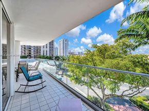 19707 Turnberry Way 5D, Aventura FL 33180