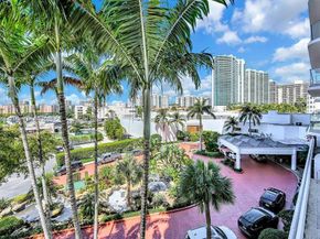 19707 Turnberry Way 5D, Aventura FL 33180