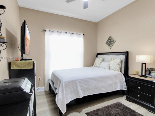 2953 SW 138th Ave, Miramar FL 33027