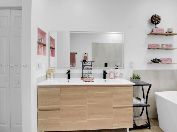 2953 SW 138th Ave, Miramar FL 33027