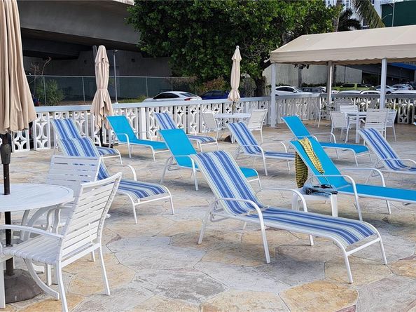 1801 S Ocean Dr PH33, Hallandale Beach FL 33009