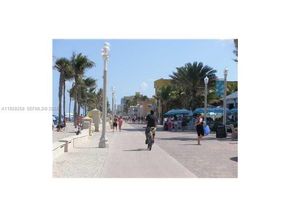 1801 S Ocean Dr PH33, Hallandale Beach FL 33009