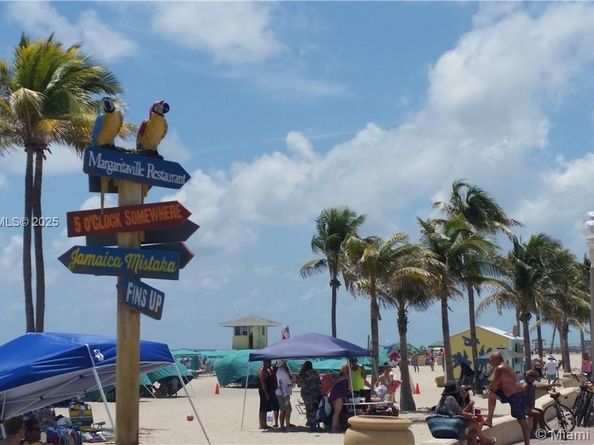 1801 S Ocean Dr PH33, Hallandale Beach FL 33009