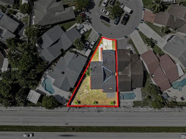 1701 SW 86th Ter, Miramar FL 33025