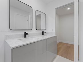 1701 SW 86th Ter, Miramar FL 33025