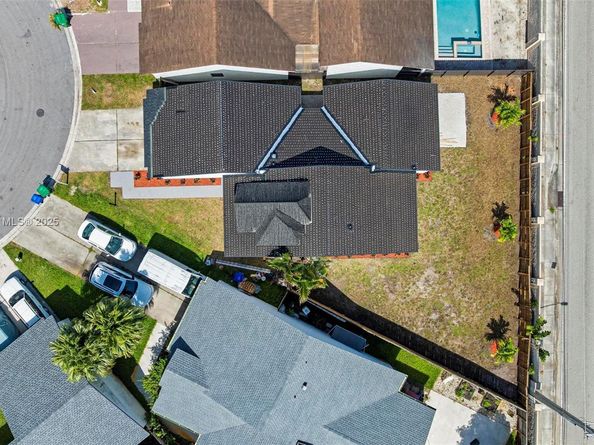 1701 SW 86th Ter, Miramar FL 33025