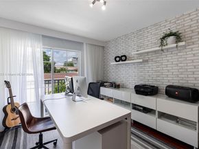 2752 SW 11th St, Miami FL 33135
