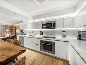102 24th St 1215, Miami Beach FL 33139