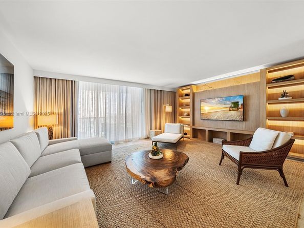 102 24th St 1215, Miami Beach FL 33139