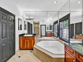 3325 NE 17th Ct, Fort Lauderdale FL 33305