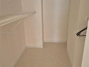 600 Three Islands Blvd 817, Hallandale Beach FL 33009