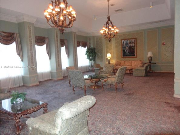 600 Three Islands Blvd 817, Hallandale Beach FL 33009