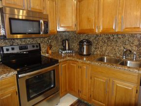 600 Three Islands Blvd 817, Hallandale Beach FL 33009