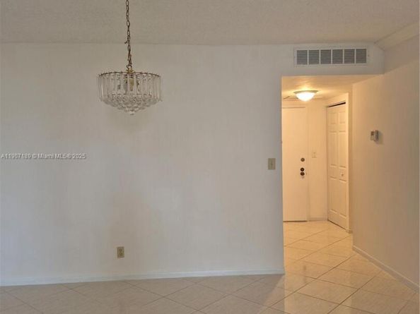 600 Three Islands Blvd 817, Hallandale Beach FL 33009