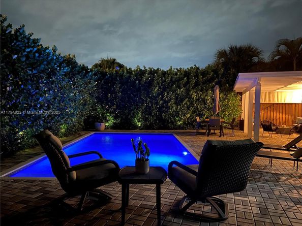 737 NE 16th St, Fort Lauderdale FL 33304