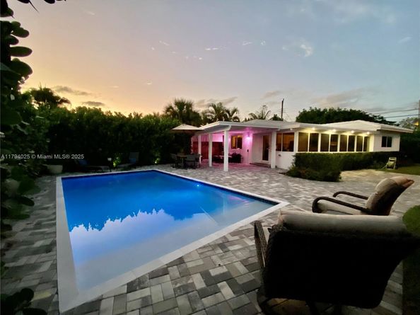 737 NE 16th St, Fort Lauderdale FL 33304
