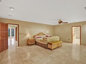 366 W 12th St, Hialeah FL 33010