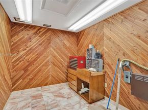 366 W 12th St, Hialeah FL 33010