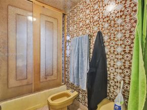 366 W 12th St, Hialeah FL 33010