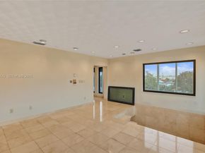 366 W 12th St, Hialeah FL 33010