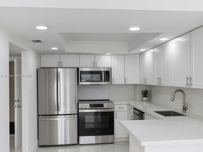 6900 Bay Dr 6C, Miami Beach FL 33141