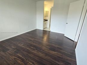 9808 Hammocks Blvd 20323, Miami FL 33196