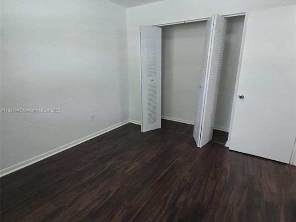 9808 Hammocks Blvd 20323, Miami FL 33196