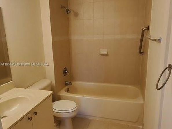 11060 SW 196th St 214, Cutler Bay FL 33157