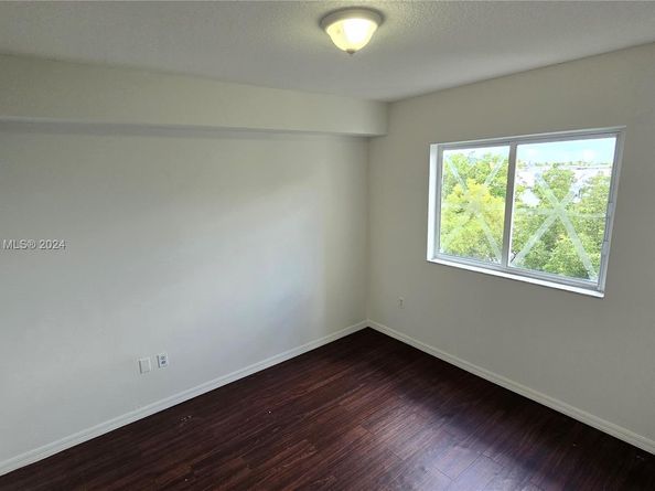 11060 SW 196th St 214, Cutler Bay FL 33157