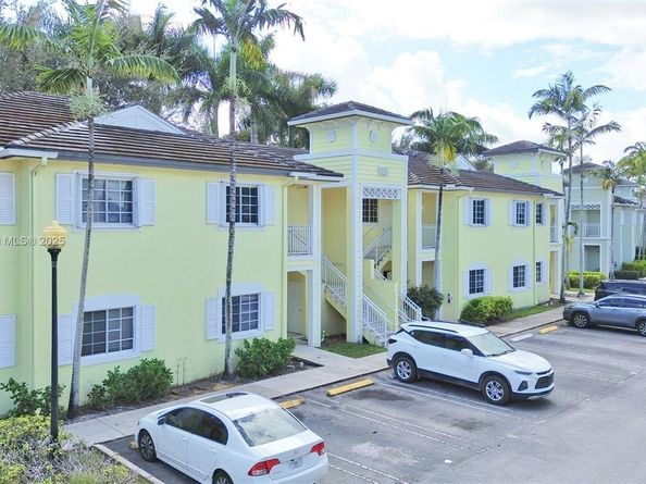 2610 NE 3rd Dr 203, Homestead FL 33033