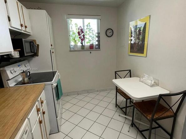 7400 NW 17th St 209, Plantation FL 33313