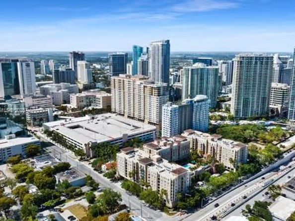 520 SE 5th Ave 2404, Fort Lauderdale FL 33301