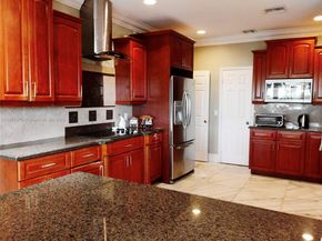 5706 White Hickory Cir, Tamarac FL 33319