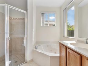 20606 NW 11th Ct, Miami Gardens FL 33169