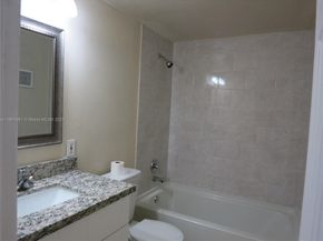 10901 N Kendall Dr 109, Miami FL 33176