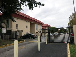 10901 N Kendall Dr 109, Miami FL 33176
