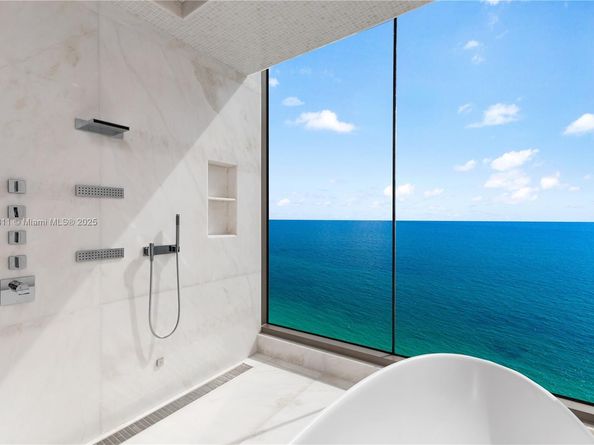 17975 Collins Ave N1802, Sunny Isles Beach FL 33160