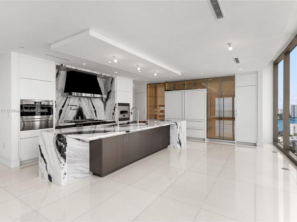 17975 Collins Ave N1802, Sunny Isles Beach FL 33160