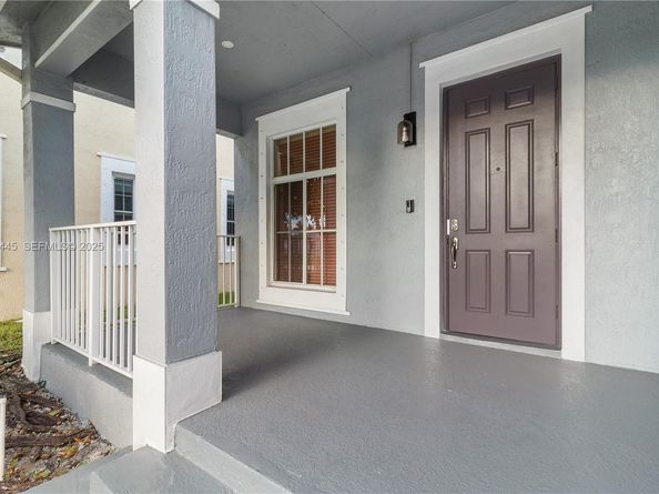 27049 SW 142nd Ave, Homestead FL 33032