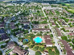 27049 SW 142nd Ave, Homestead FL 33032