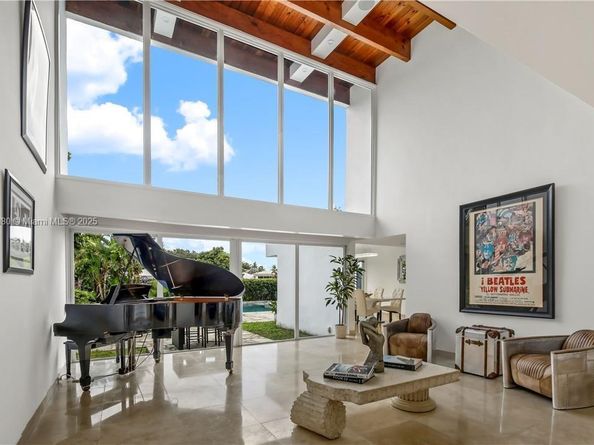 4050 NE 25th Ave, Lighthouse Point FL 33064