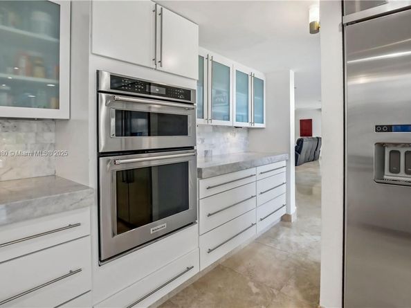 4050 NE 25th Ave, Lighthouse Point FL 33064