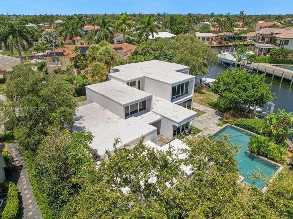 4050 NE 25th Ave, Lighthouse Point FL 33064