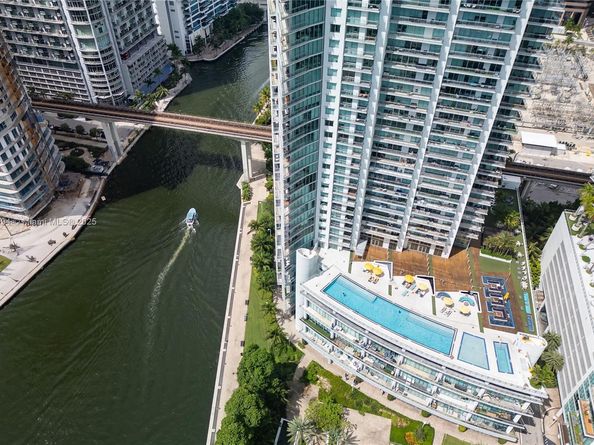 92 SW 3rd St 3512, Miami FL 33130