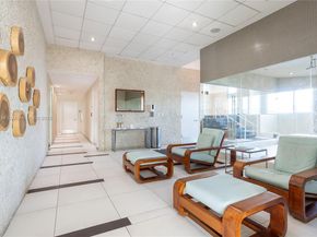 92 SW 3rd St 3512, Miami FL 33130