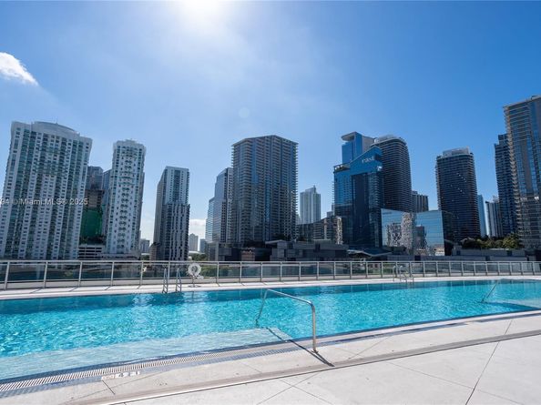 92 SW 3rd St 3512, Miami FL 33130