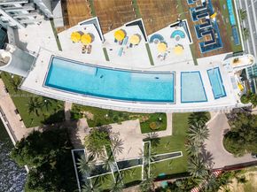 92 SW 3rd St 3512, Miami FL 33130