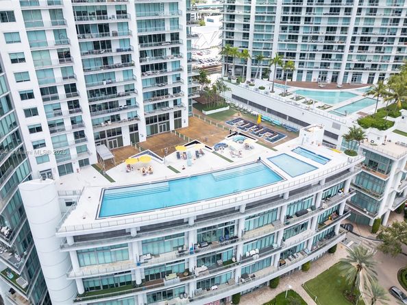 92 SW 3rd St 3512, Miami FL 33130