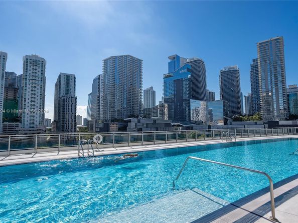92 SW 3rd St 3512, Miami FL 33130